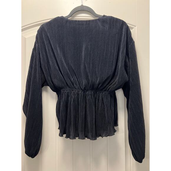 Abercrombie‎ & Fitch Women’s V-Neck Long Sleeve Pleated Ribbed Top Size S Black - Picture 3 of 3